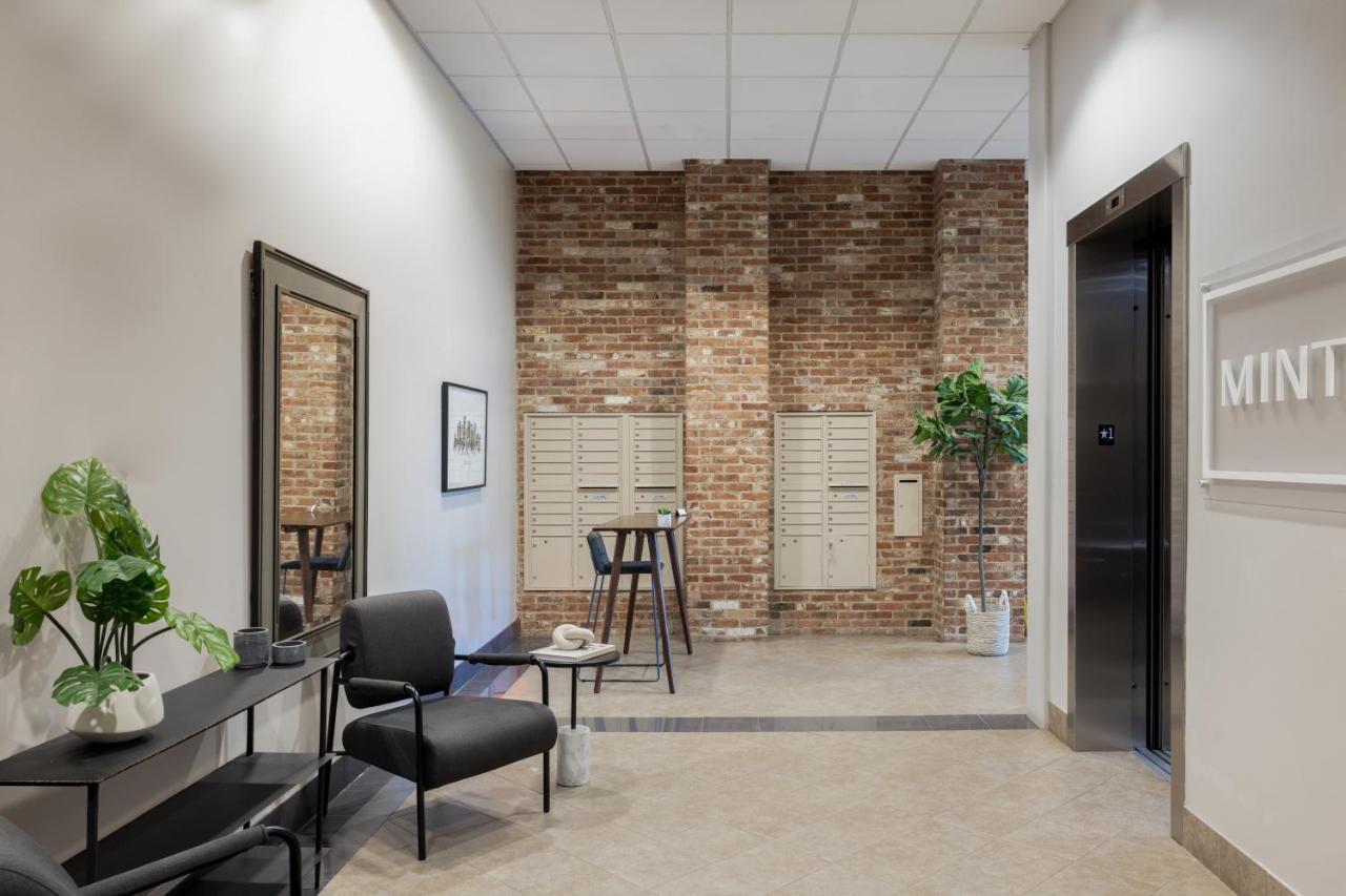 Mint House Greenville - Downtown Exterior photo