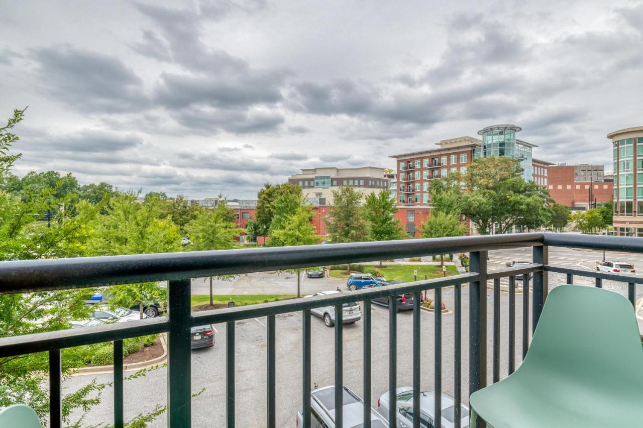 Mint House Greenville - Downtown Exterior photo